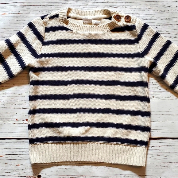 GAP Other - GAP CREWNECK GIRL'S SWEATER 👩